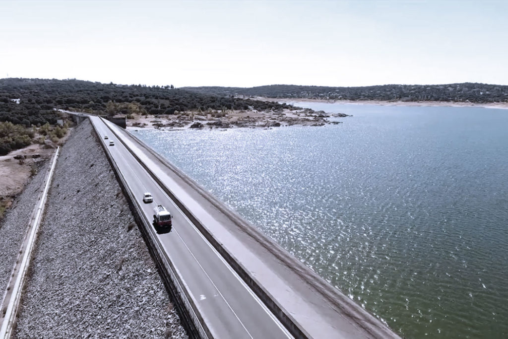 fotografía aérea embalse
